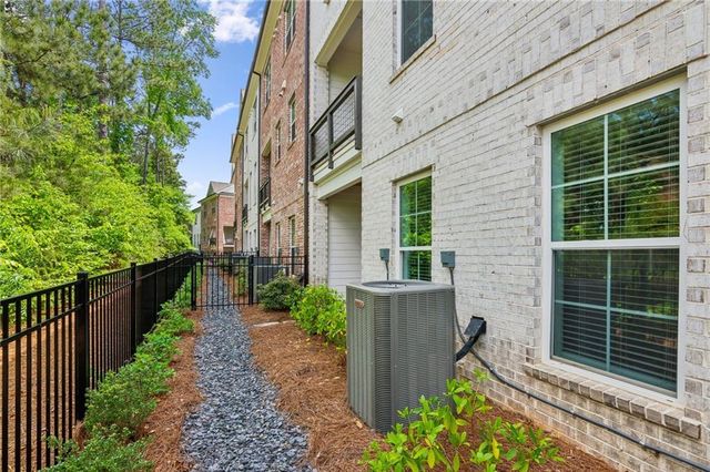 427 Burton Drive, Alpharetta, GA 30009