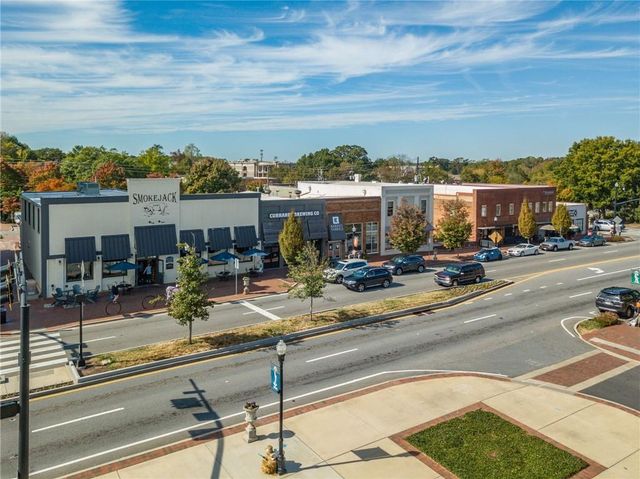 427 Burton Drive, Alpharetta, GA 30009