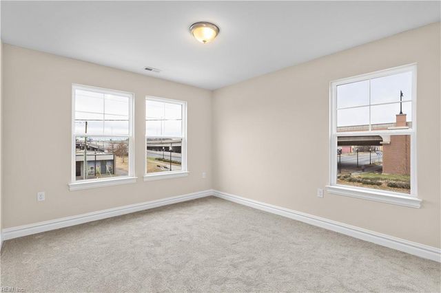 2114 High ST, Portsmouth, VA 23704