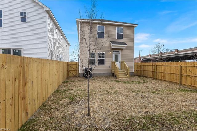 2114 High ST, Portsmouth, VA 23704