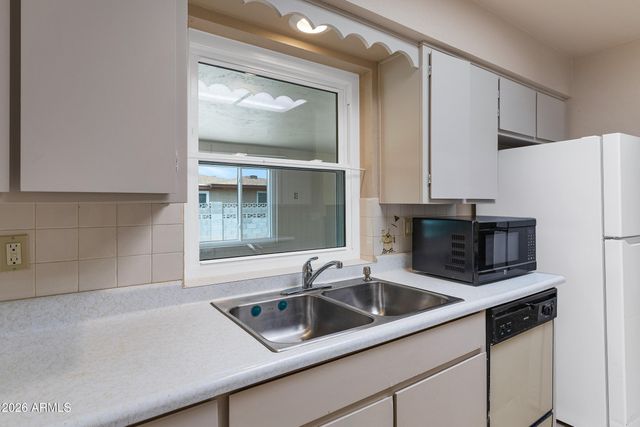 4206 E DOLPHIN Avenue, Mesa, AZ 85206