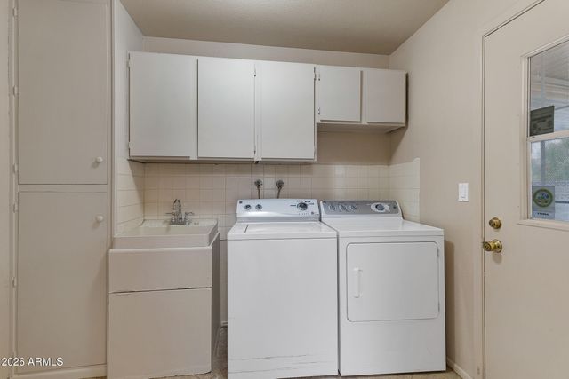 4206 E DOLPHIN Avenue, Mesa, AZ 85206