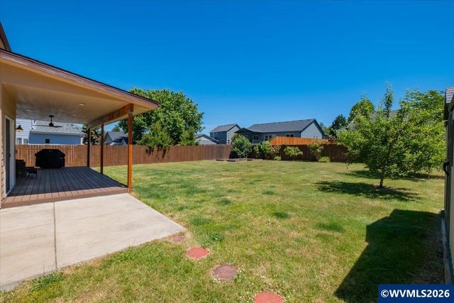 1415 NW Ashley Dr, Albany, OR 97321