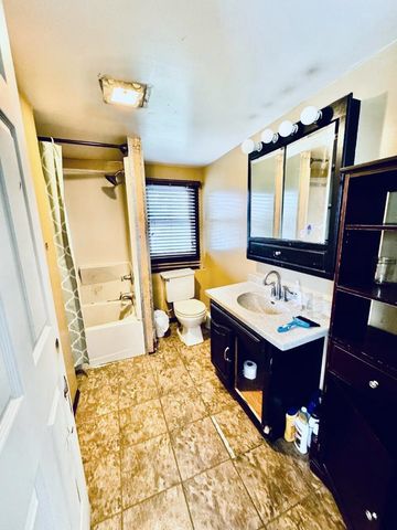 317 15th Ave SW, Minot, ND 58701