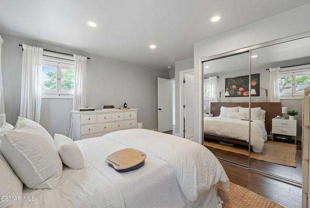 637 Raymond Avenue, Pasadena, CA 91103