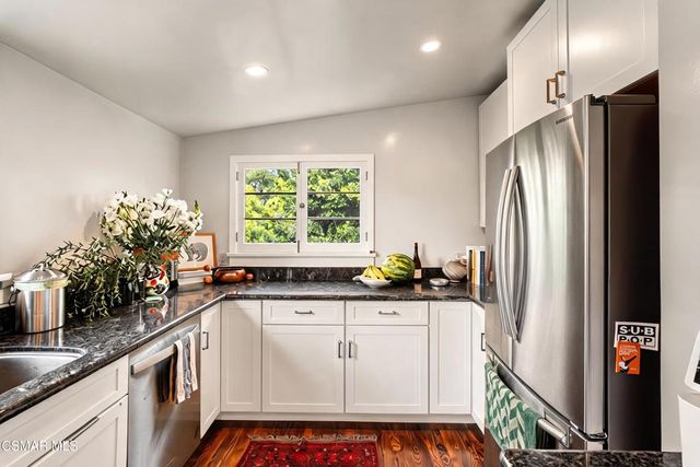 637 Raymond Avenue, Pasadena, CA 91103
