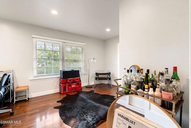 637 Raymond Avenue, Pasadena, CA 91103