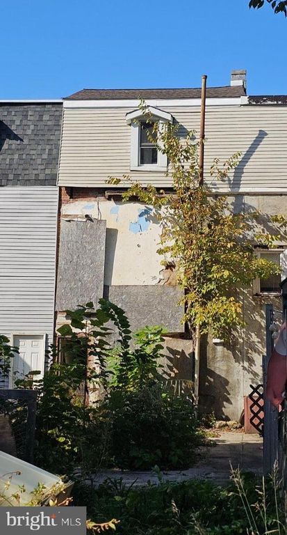 210 W UNION ST, BURLINGTON, NJ 08016 — photo 2