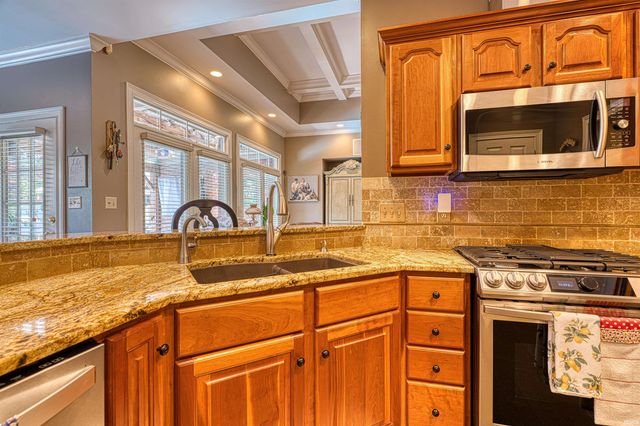 2541 Windemere Drive, Evansville, IN 47725