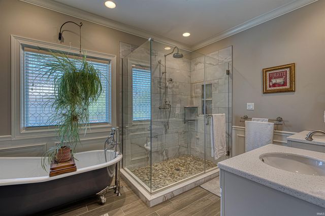 2541 Windemere Drive, Evansville, IN 47725