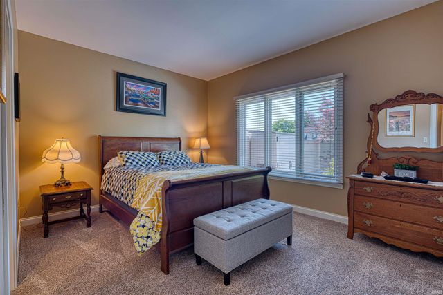 2541 Windemere Drive, Evansville, IN 47725