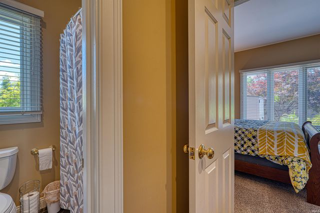 2541 Windemere Drive, Evansville, IN 47725