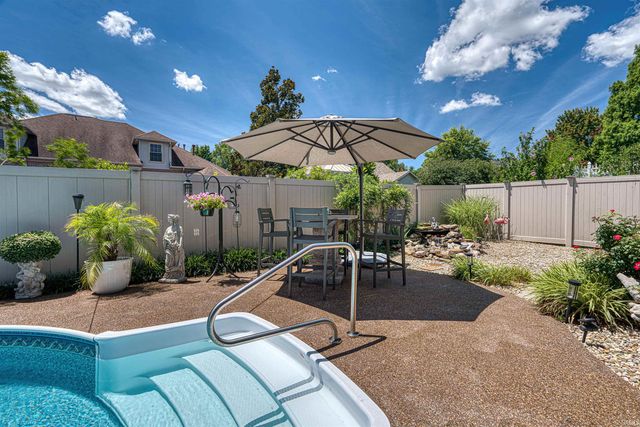 2541 Windemere Drive, Evansville, IN 47725