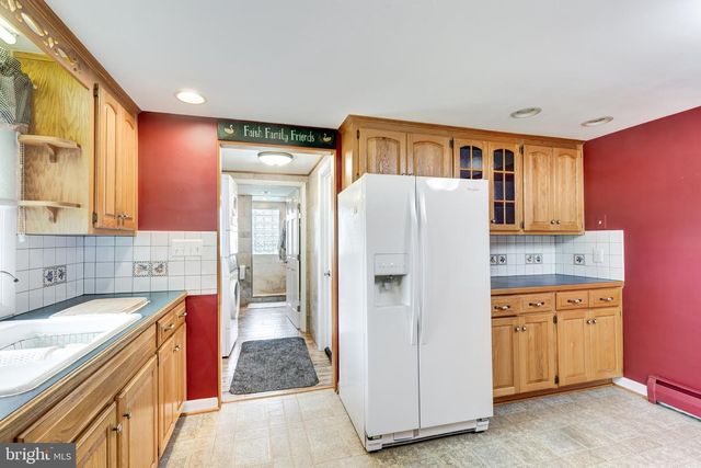717 N HOUCKSVILLE RD, Hampstead, MD 21074