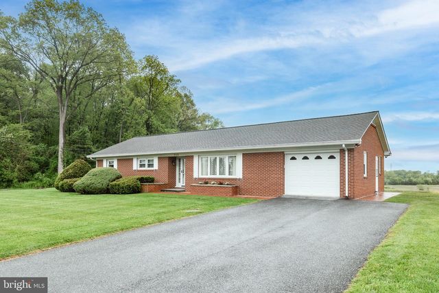 717 N HOUCKSVILLE RD, Hampstead, MD 21074