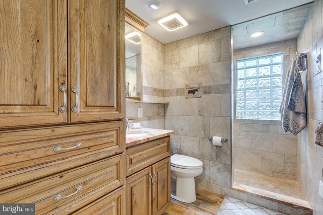 717 N HOUCKSVILLE RD, Hampstead, MD 21074
