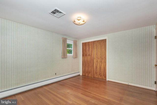 717 N HOUCKSVILLE RD, Hampstead, MD 21074