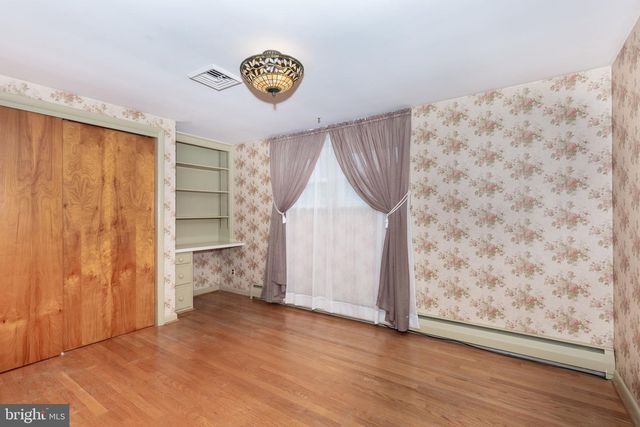 717 N HOUCKSVILLE RD, Hampstead, MD 21074
