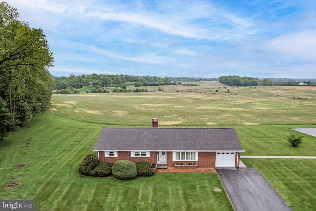 717 N HOUCKSVILLE RD, Hampstead, MD 21074