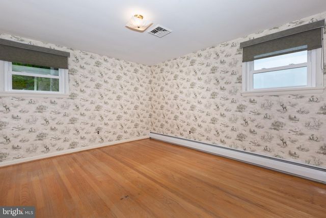 717 N HOUCKSVILLE RD, Hampstead, MD 21074