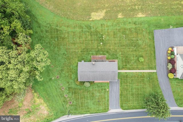 717 N HOUCKSVILLE RD, Hampstead, MD 21074