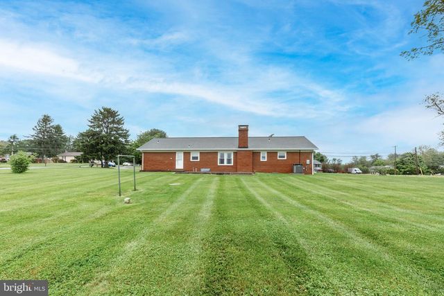 717 N HOUCKSVILLE RD, Hampstead, MD 21074
