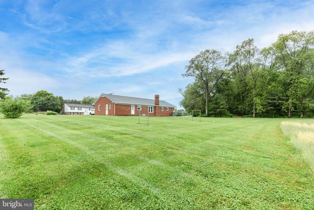 717 N HOUCKSVILLE RD, Hampstead, MD 21074
