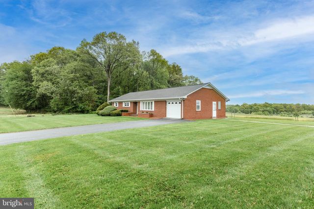717 N HOUCKSVILLE RD, Hampstead, MD 21074