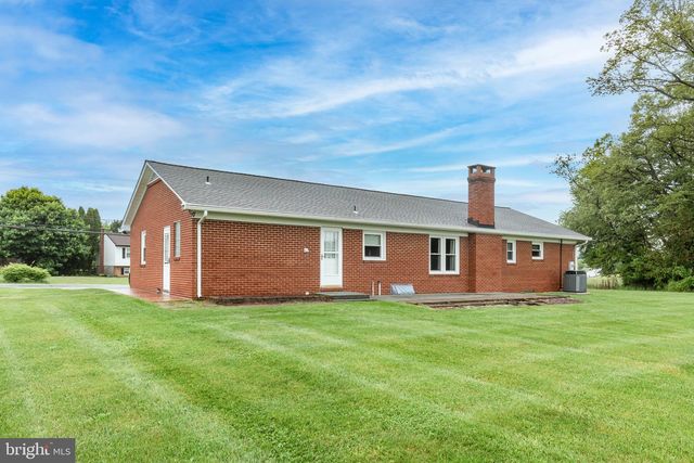 717 N HOUCKSVILLE RD, Hampstead, MD 21074