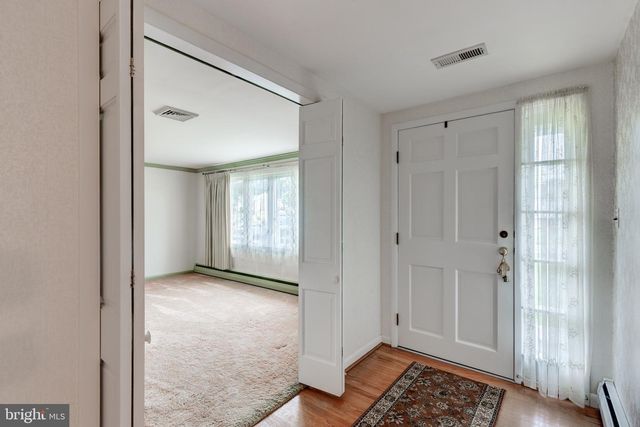717 N HOUCKSVILLE RD, Hampstead, MD 21074