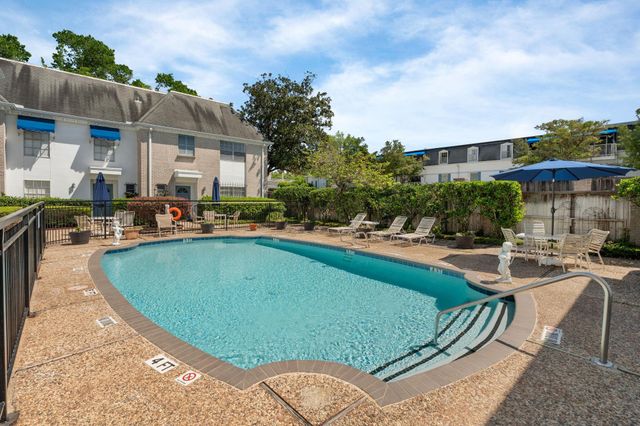 2601 Bellefontaine Street B105, Houston, TX 77025
