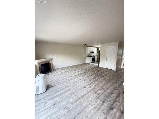 15423 Ne ALTON St, Portland, OR 97230