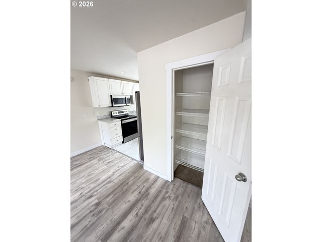 15423 Ne ALTON St, Portland, OR 97230