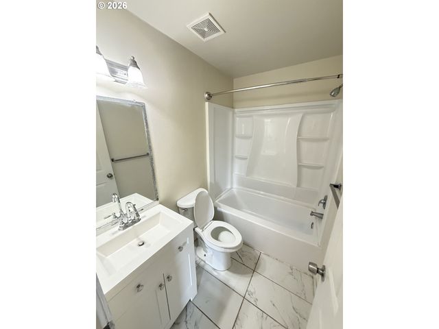 15423 Ne ALTON St, Portland, OR 97230