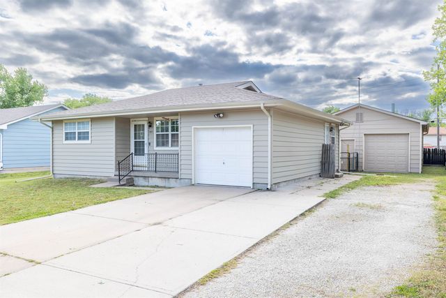 1011 N Wirth, Augusta, KS 67010