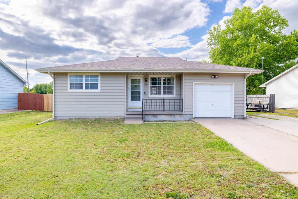 1011 N Wirth, Augusta, KS 67010