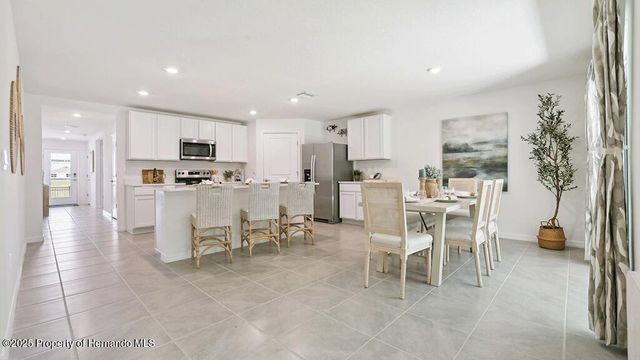 6184 N Bedstrow Boulevard, Citrus Springs, FL 34433