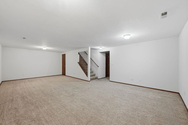 1805 N McRae Dr, Goddard, KS 67052