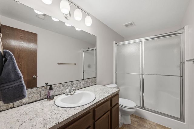 1805 N McRae Dr, Goddard, KS 67052