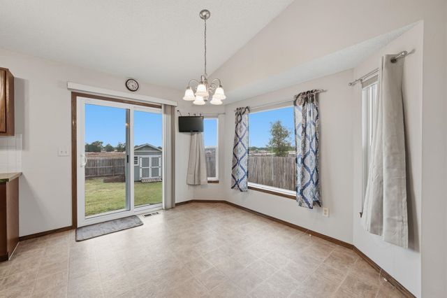1805 N McRae Dr, Goddard, KS 67052