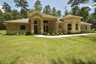 228 Feldspar Lane, Huntsville, TX 77340
