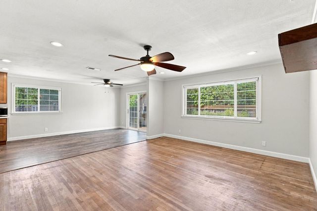 10833 Walnutwood Way, Rancho Cordova, CA 95670