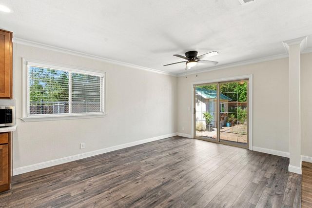 10833 Walnutwood Way, Rancho Cordova, CA 95670