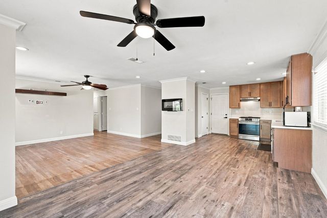 10833 Walnutwood Way, Rancho Cordova, CA 95670