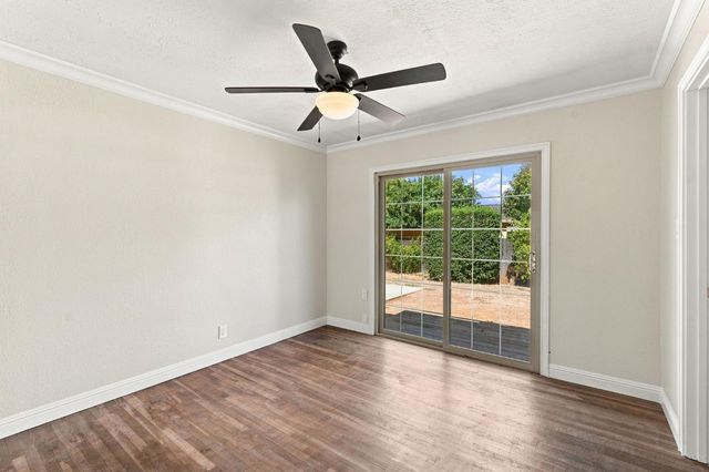 10833 Walnutwood Way, Rancho Cordova, CA 95670