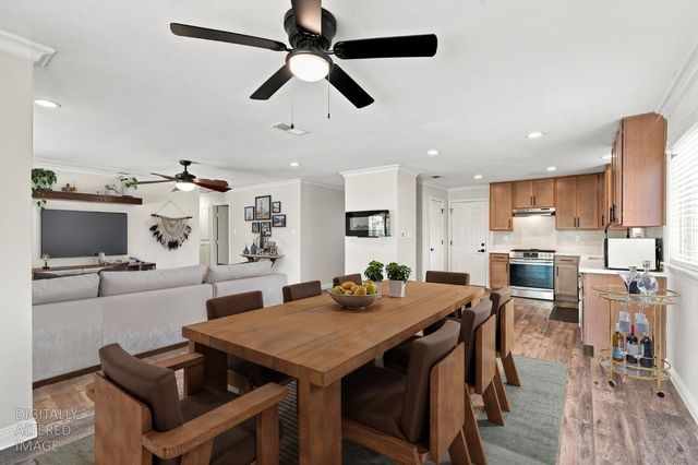 10833 Walnutwood Way, Rancho Cordova, CA 95670