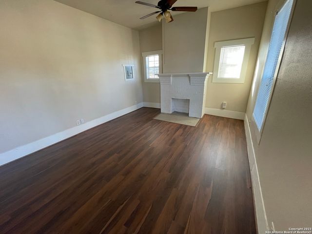102 Bailey Ave Unit 1, San Antonio, TX 78210