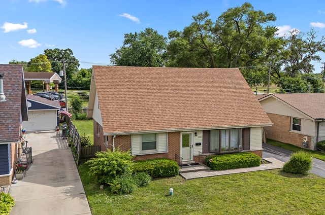 5547 Fairway Drive, Crestwood, IL 60418