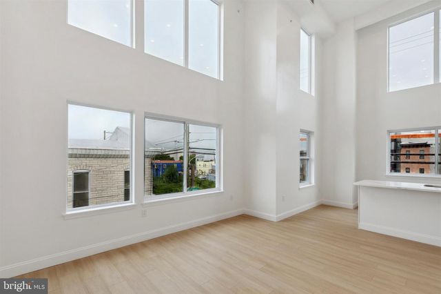 2118 W OXFORD ST, Philadelphia, PA 19121