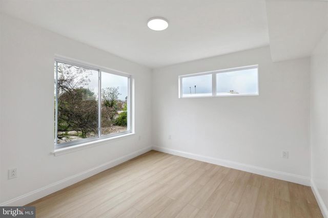 2118 W OXFORD ST, Philadelphia, PA 19121